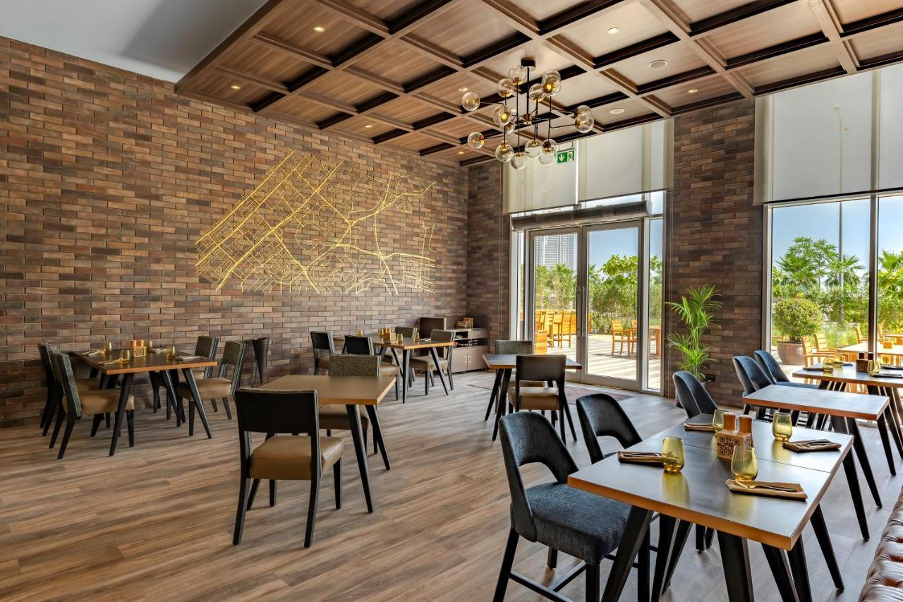 Radisson Damac Hills 4*