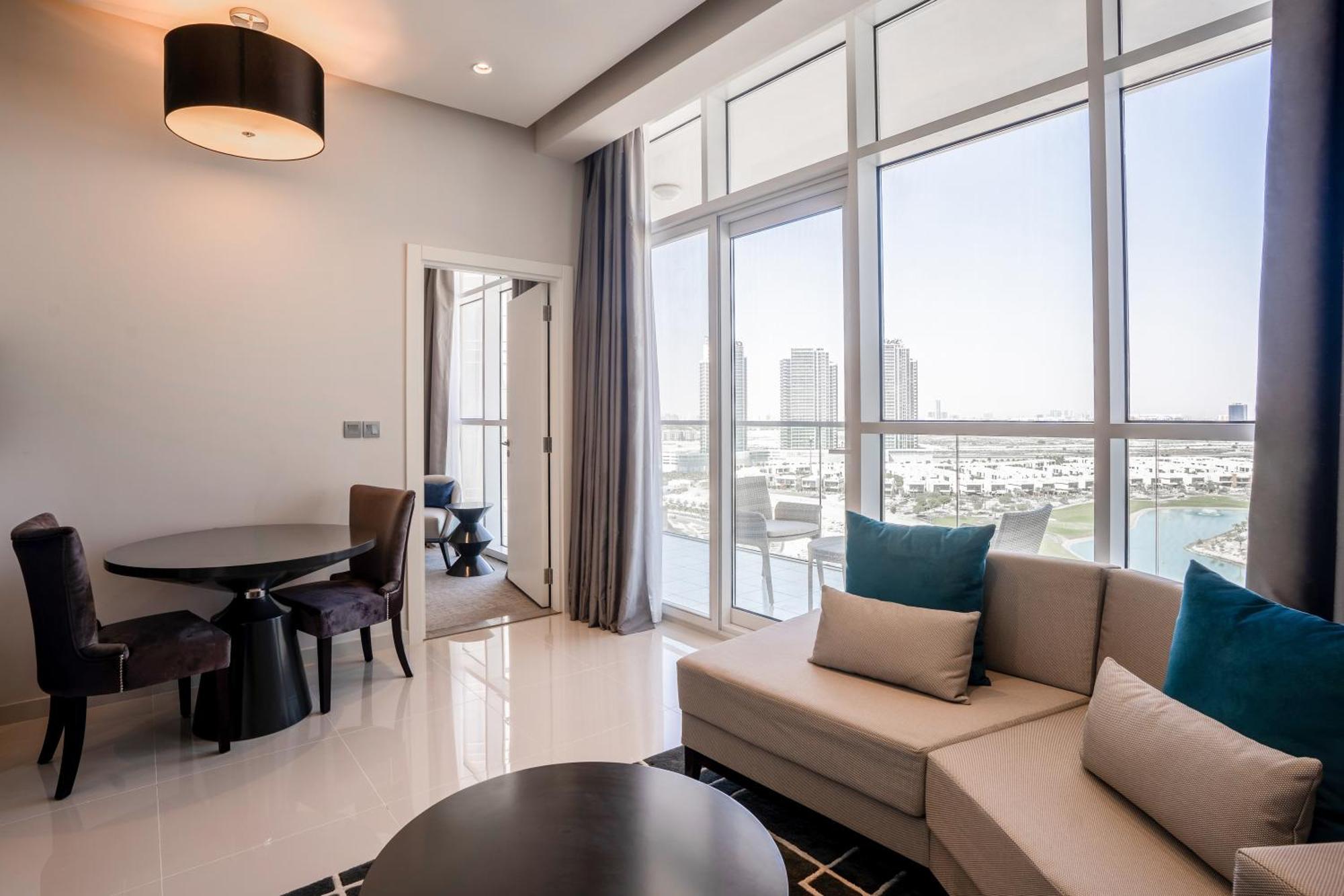 Radisson Damac Hills 4*