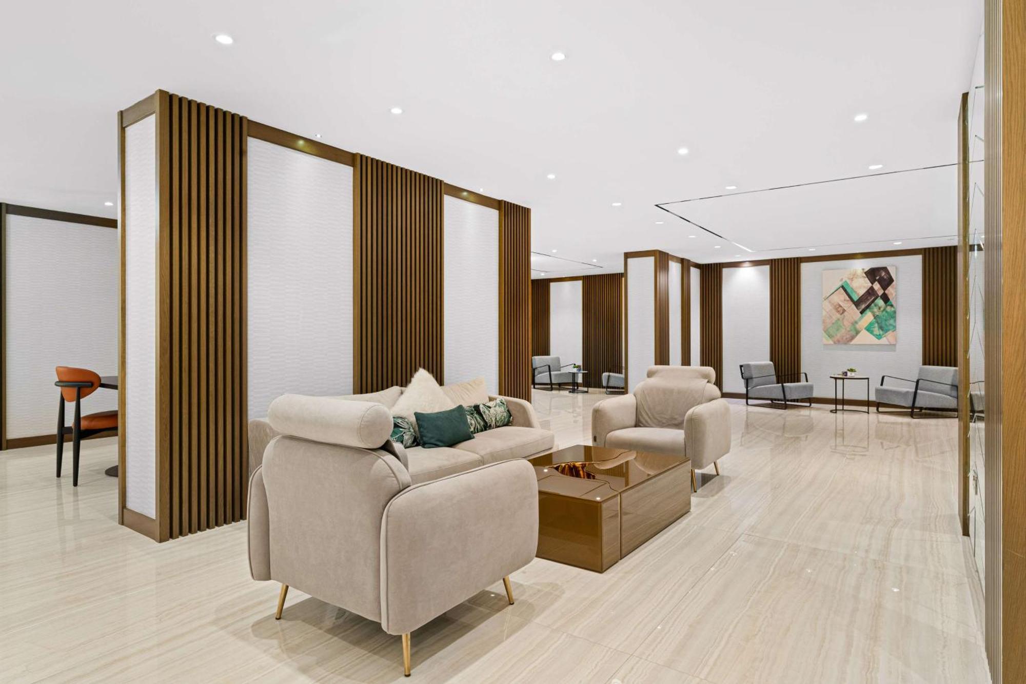 Hotel Radisson Damac Hills 4*